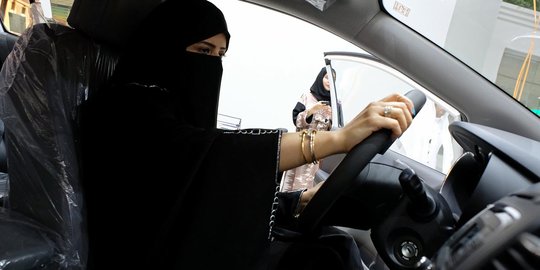 Berikut 7 Alasan Kenapa Wanita Tidak Boleh Mengemudi Di Arab